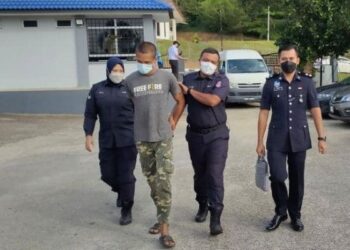 MOHD. Fadli Kahar dijatuhkan hukuman tiga tahun penjara dan tiga sebatan di Mahkamah Sesyen Kuala Pilah, Negeri Sembilan, hari ini. - FOTO/NOR AINNA HAMZAH