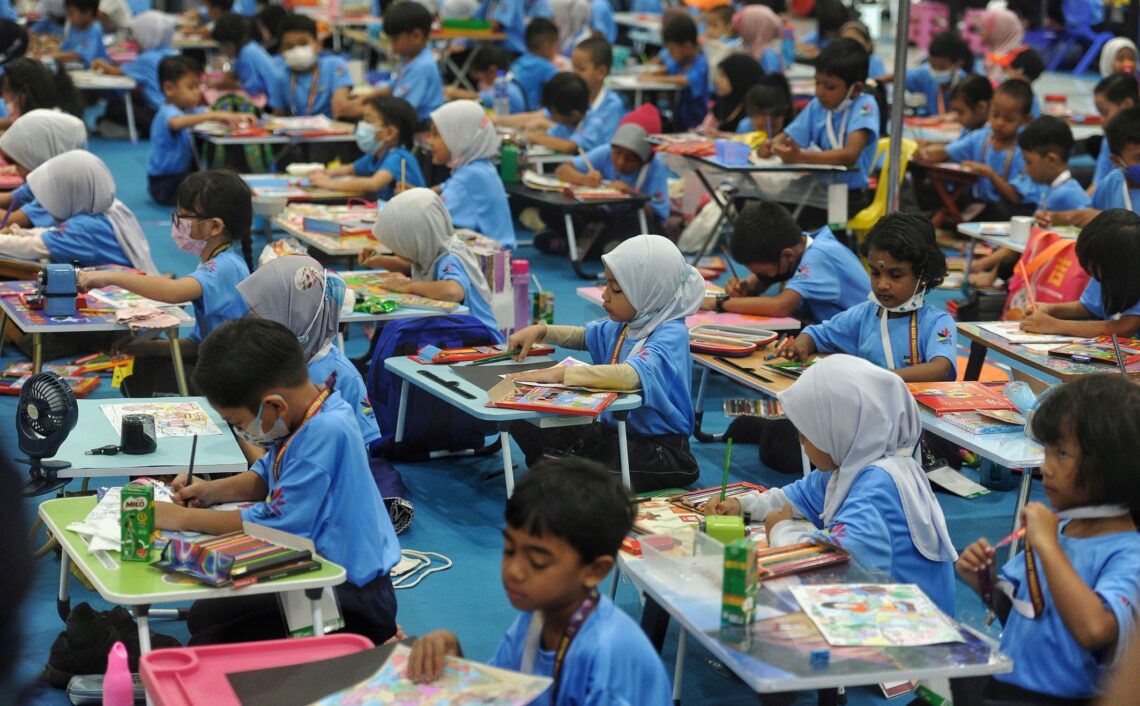 Jurang nisbah guru, murid terlalu besar - Utusan Malaysia
