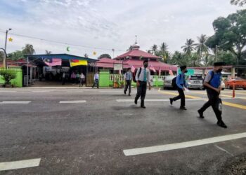GAMBAR HIASAN
