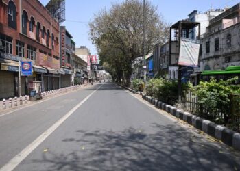 NEW DELHI  melaksanakan perintah berkurung selama seminggu. - AFP