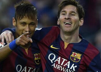 NEYMAR (kiri) dan Lionel Messi mungkin bergabung semula. - AFP
