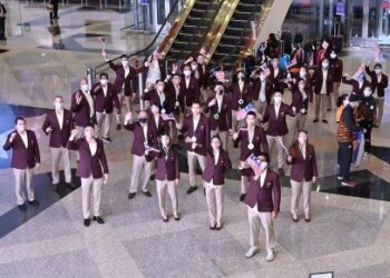 KUMPULAN terbesar kontinjen Malaysia ke Tokyo 2020 berlepas di KLIA, Sepang malam tadi.