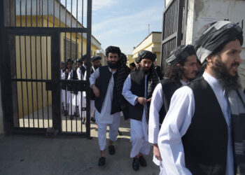 ANGGOTA Taliban yang pernah ditahan di Penjara Pul-e-Charkhi, Kabul. - AFP