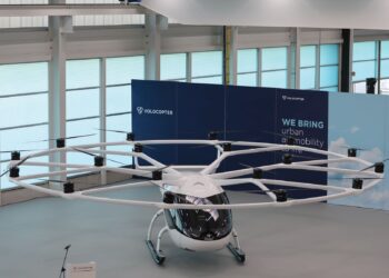 ‘Teksi terbang’ dengan kapasiti dua tempat duduk milik Volocopter sudah menerima kebenaran untuk membawa penumpang sepanjang Sukan Olimpik dan Paralimpik Paris, tahun depan.