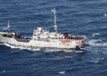 SEBUAH kapal nelayan Jepun bertembung dengan kapal kargo Rusia di perairan di utara Pulau Hokkaido. - KYODO NEWS