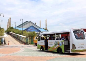 SERDANG 3 OGOS 2022, Kemudahan bas yang disediakan pada Pameran Pertanian, Hortikultur dan Agropelancongan Malaysia (MAHA) 2022 yang akan diadakan pada 4 sehingga 14 Ogos ini di MAEPS semalam. UTUSAN/FAISOL MUSTAFA