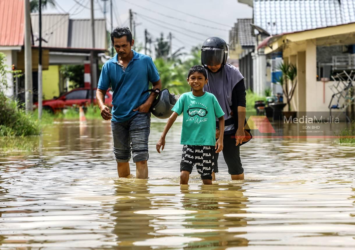 Beberapa Kawasan Di Klang Banjir Kilat Utusan Malaysia