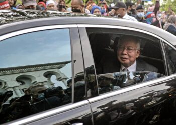 NAJIB RAZAK