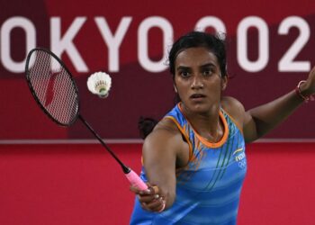 HAFIZ Hashim menggalas tugas  baharu membantu P.V Sindhu memburu kejuaraan All England 2023.