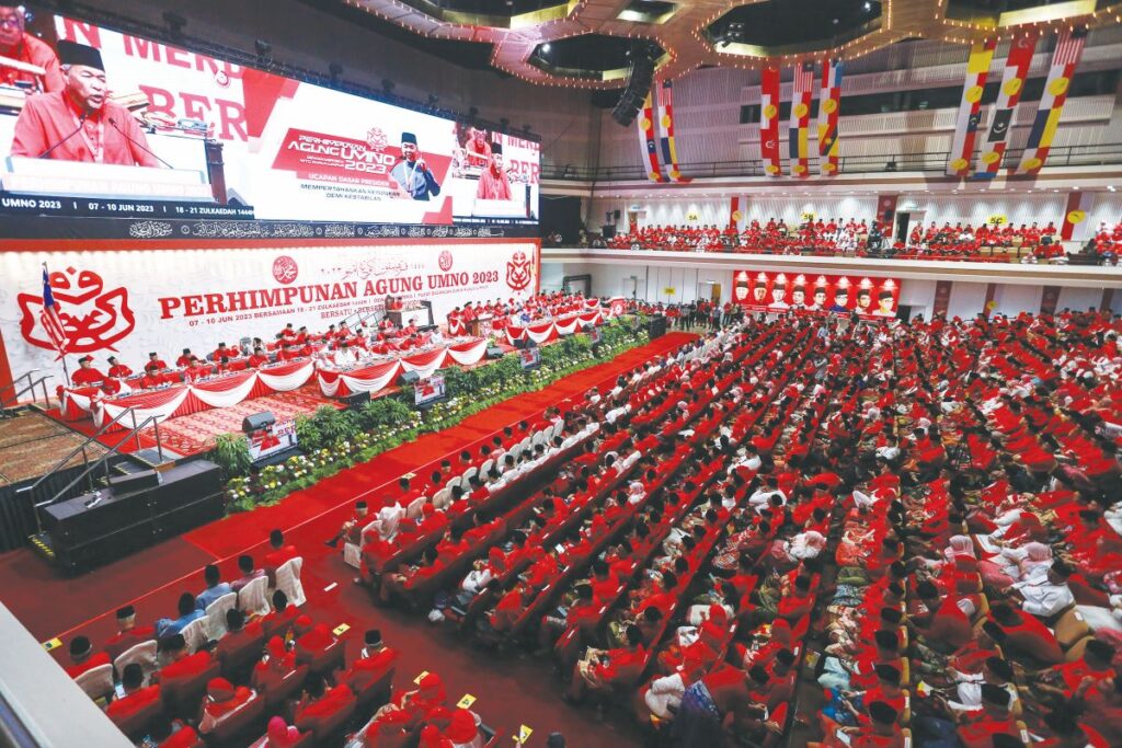 Usah peduli suara-suara sumbang pasal UMNO