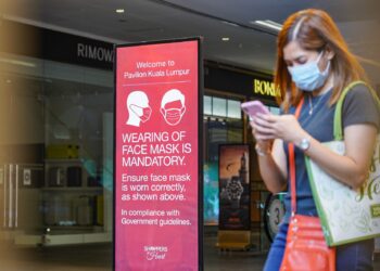 PEMIMPIN yang dihormati akan sentiasa berhati-hati dalam melakukan sesuatu memandangkan orang
ramai boleh mengakses maklumat dengan mudah di media sosial.