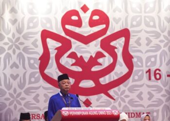 SESEORANG yang memegang jawatan Perdana Menteri  sepatutnya menjadi ketua parti dan juga ketua kerajaan. – UTUSAN/MUHAMAD IQBAL ROSLI