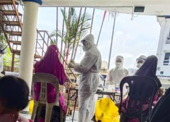 UJIAN calitan yang dijalankan terhadap penghuni rumah perlindungan Baitus Solehah, Skudai di Johor Bahru, Johor.