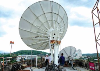 Satelit penerima data di UPM.