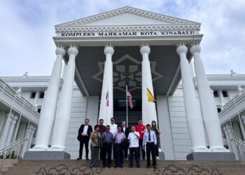 Pakatan Harapan (PH) Sabah memfailkan tindakan undang-undang terhadap Kerajaan Malaysia dan Kerajaan Negeri Sabah berhubung tuntutan 40 peratus hasil negeri, pada Jun lalu.