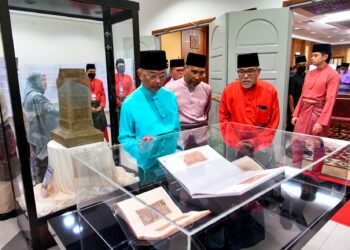 YANG di-Pertuan Agong, Al-Sultan Abdullah Ri’ayatuddin Al-Mustafa Billah Shah dalam Majlis Perasmian Kompleks Mahkamah Syariah Negeri Pahang pada 5 September lalu bertitah, kuasa menghukum dan memberi pengampunan tidak wajar digunakan sewenang-wenangnya kerana ia bakal dipertanggungjawabkan kelak pada hari kemudian.