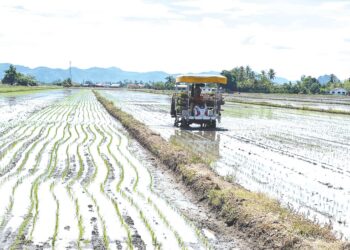 JENTERA dan teknologi tinggi perlu diguna semaksimum mungkin dalam memajukani industri pagi negara.