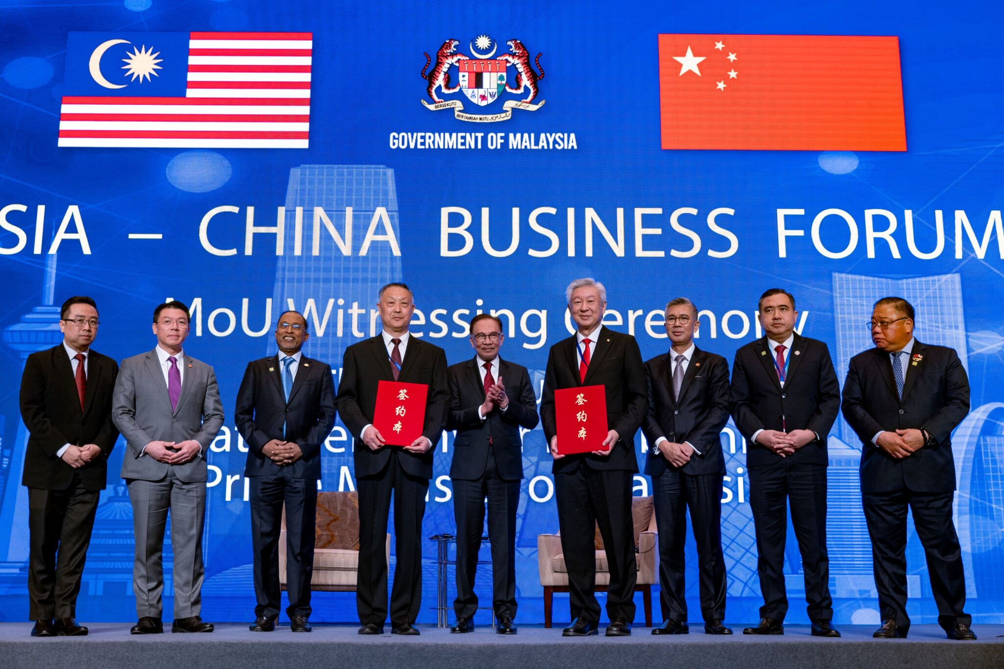Manfaatkan Pelaburan Besar China Tapi Harus Hati hati