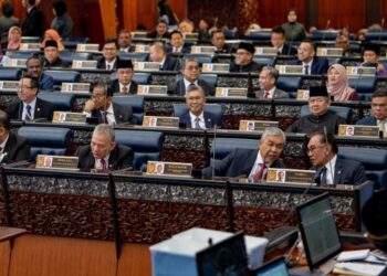 Kerajaan disaran wujudkan akta etika ahli Parlimen supaya wakil rakyat dihormati dan kemuliaan Dewan Rakyat dapat dijaga. - FOTO SADIQ ASYRAF/PEJABAT PERDANA MENTERI