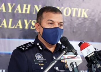 Ayob Khan Mydin Pitchay  memberitahu kertas siasatan kes dadah anak VIP dikaitkan dengan Tommy Thomas dihantar ke Pejabat Peguam Negara.