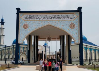 MASJID Tuminah Hamidi yang sudah boleh digunakan oleh penduduk ketika tinjauan di Bagan Datuk baru-baru ini. - UTUSAN/AIN SAFRE BIDIN