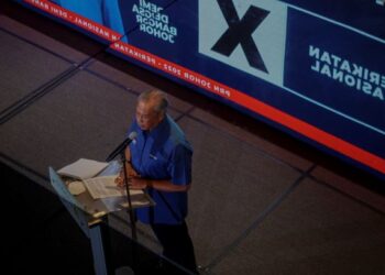 ADAKAH kekalahan PN dalam PRN Johor adalah amat teruk sehinggakan Muhyiddin Yassin mesti letak jawatan? – UTUSAN/FARIZ RUSADIO
