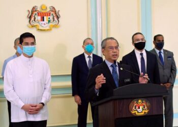 Tawaran politik dwipartisan oleh pemerintahan terdahulu bukan sahaja ditolak mentah-mentah oleh sebahagian besar ahli-ahli politik, ia turut diperlekeh dan dikeji.