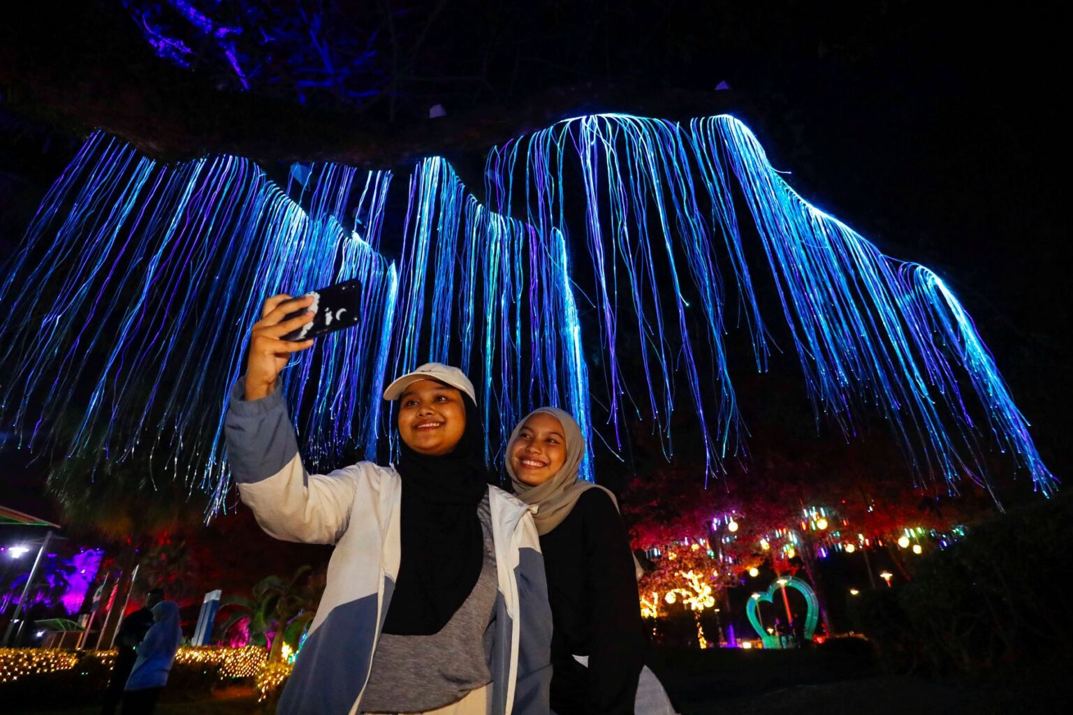Keindahan Taman Rahsia Putrajaya - Utusan Malaysia