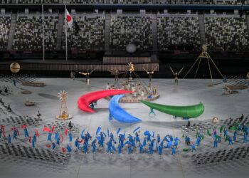 UPACARA pembukaan Sukan Paralimpik 2020 berlangsung gilang gemilang sekalipun tanpa kehadiran penonton di Stadium Olimpik, Tokyo semalam. – AFP