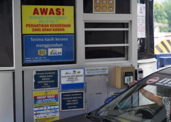 PENGGUNA lebuh raya AKLEH.