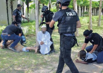 KEUPAYAAN dan kebolehan barisan antikeganasan Malaysia adalah antara yang terbaik dunia walaupun tidak disedari dan diberikan tumpuan dan penghargaan meluas dalam negara sendiri.