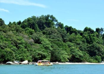 Pulau Nangka dikatakan menyimpan seribu misteri tentang harta karun.