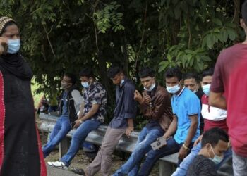 PELARIAN Rohingya hanya diberi perlindungan sementara oleh kerajaan tanpa pengiktirafan sebagai warganegara yang sah.