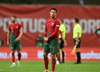 REAKSI Cristiano Ronaldo
selepas Portugal tumpas kepada Sepanyol dalam Liga Negara-Negara di Braga kelmarin.
– AFP