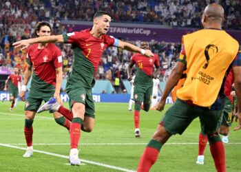 RONALDO menggayakan aksi tersendiri setiap kali meraikan gol jaringannya.