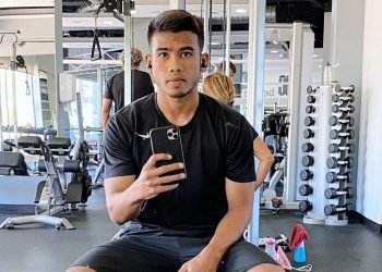 SAFAWI Rasid menjalani kecergasan di fizikal.
