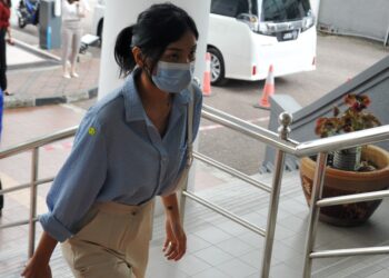 SAM Ke Ting yang dituduh menyebabkan kematian lapan remaja berbasikal ketika memandu kenderaan pada 2017 kekal dibebas dan dilepaskan daripada pertuduhan memandu secara melulu di Mahkamah Majistret Johor Bahru. - FOTO/RAJA JAAFAR ALI