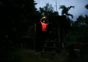Penambahan peruntukan oleh GLC dan GLIC untuk program-program berkaitan kebajikan rakyat ketika pandemik ini juga perlu dilihat secara serius. – UTUSAN/ZULFADHLI ZAKI