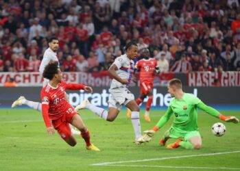 LEROY Sane meledak dua gol buat Bayern Munich.