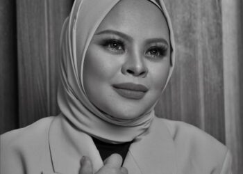 ALLAHYARHAM SITI SARAH RAISSUDDIN