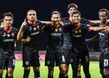 MFL menyalurkan RM100,000 untuk membantu meringankan pasukan Sarawak United yang berdepan isu tunggakan gaji.