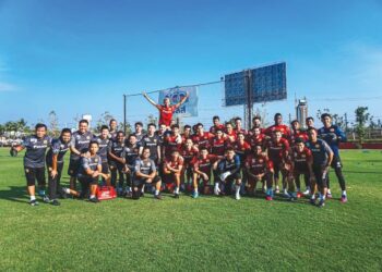 PASUKAN Selangor menjalani latihan pramusim di Thailand dalam persiapan untuk menghadapi saingan Liga Malaysia 2023 yang lebih mencabar. – IHSAN SELANGOR FC