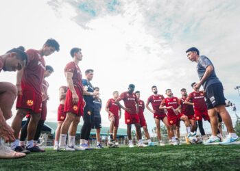 TAN Cheng Hoe memerlukan perancangan taktikal terbaik untuk membawa Selangor FC melakar kejutan ke atas Johor Darul Ta’zim dalam aksi Liga Super di Petaling Jaya malam ini. – IHSAN SELANGOR FC