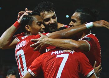 PEMAIN Selangor FC meraikan gol jaringan Mukhairi Ajmal dalam pertembungan dengan Sri Pahang FC di Stadium MBPJ sebentar tadi.