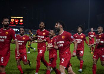 SELANGOR FC mahu meneruskan momentum kemenangan ketika menewaskan Kedah apabila menentang Negeri Sembilan pada suku akhir Piala FA malam ini.