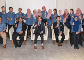 ANTARA pererta  seminar STEM anjuran PPST UMS .