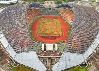 KEADAAN Stadium Shah Alam ketika ini yang amat menyedihkan. - UTUSAN/MUHAMAD IQBAL ROSLI