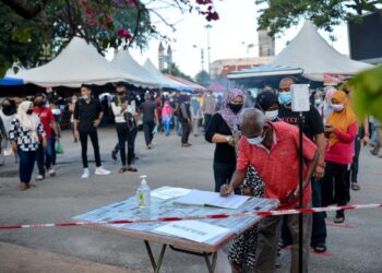 Penduduk daerah Kuala Terengganu boleh menarik nafas lega apabila  pasar malam, pasar minggu dan pasar pagi boleh kembali beroperasi beberapa hari lagi.- GAMBAR HIASAN