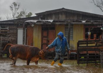 GAMBAR HIASAN