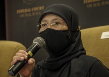 TUN TENGKU MAIMUN TUAN MAT